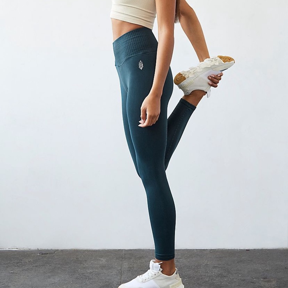 Free People Good Karma set